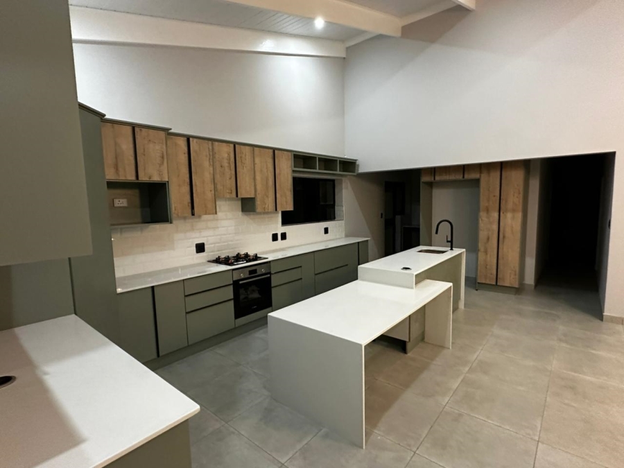 3 Bedroom Property for Sale in Dana Bay Western Cape
